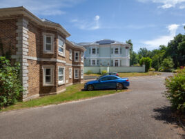 Villa Adastra, Hassocks